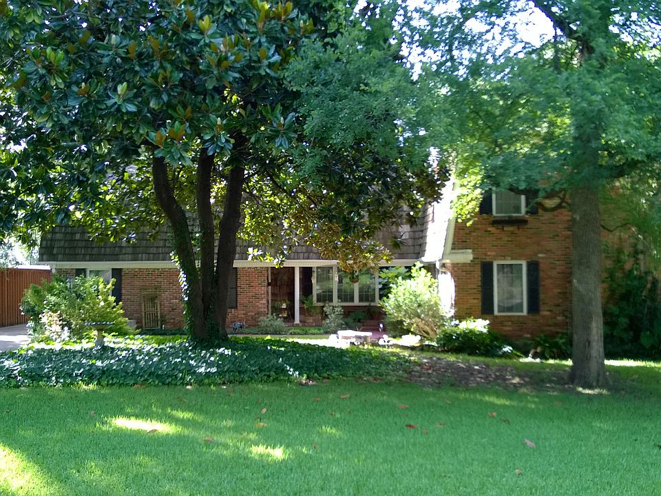 Exterior, Front