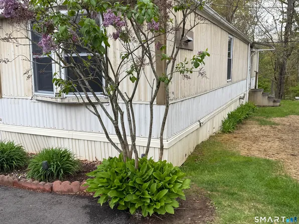 7 North Terrace, Vernon, CT 06066