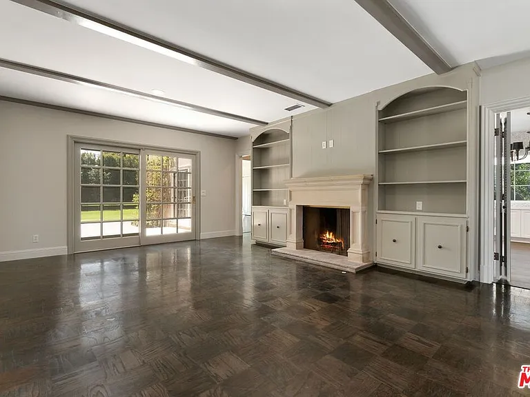 519 N Rexford Dr — Photo 17