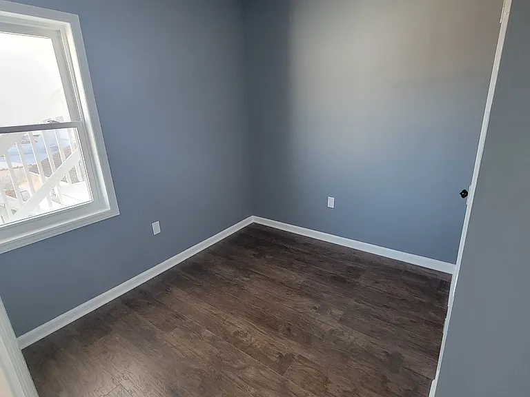 390 Lincoln Ave #2 — Photo 6