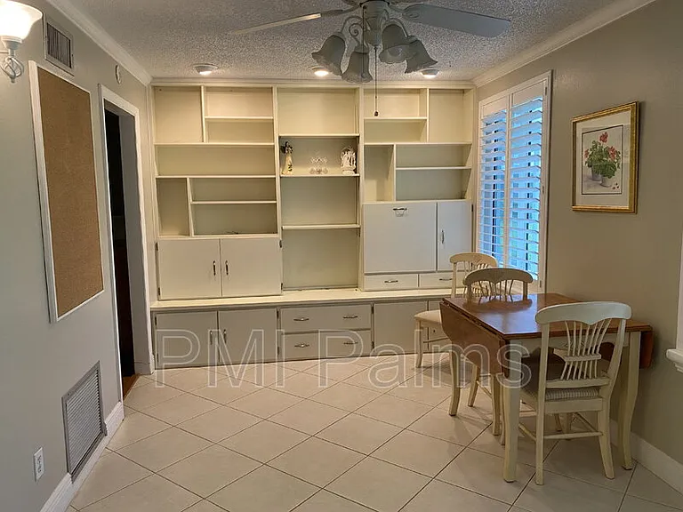 2456 Ecuadorian Way #22 — Photo 24