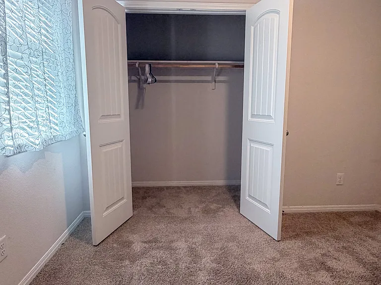 151 Lbj Ln — Photo 29