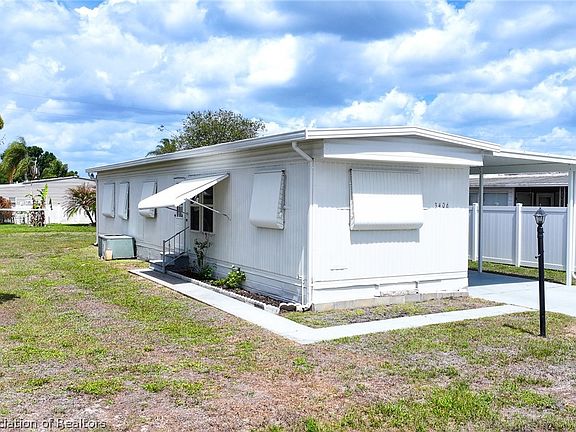 2nd image of 3406 Fairmount Dr