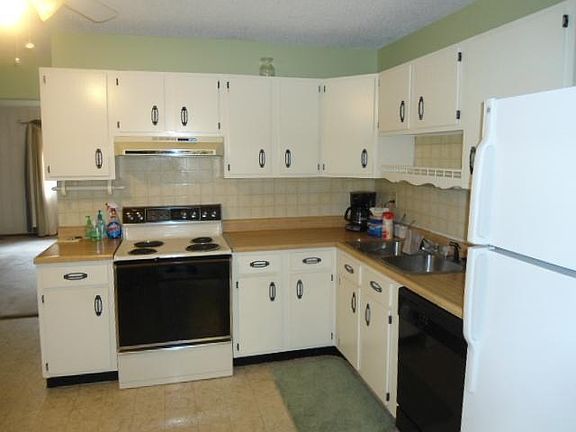 5th image of 3608 Greenwood Dr