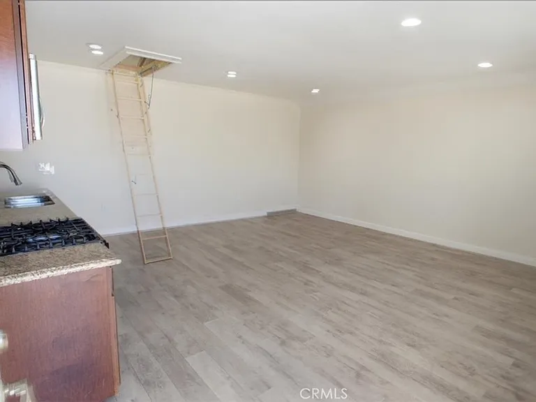 55 W Gainsborough Rd — Photo 4