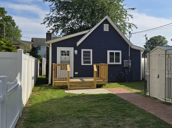 32 Sycamore Avenue, North Middletown, NJ 07748