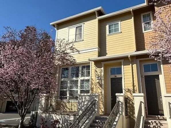 201 Pender Ln, Redwood City, CA 94065