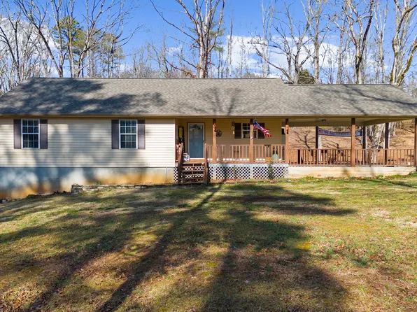 6124 Clyde Conner Rd, Murrayville, GA 30564