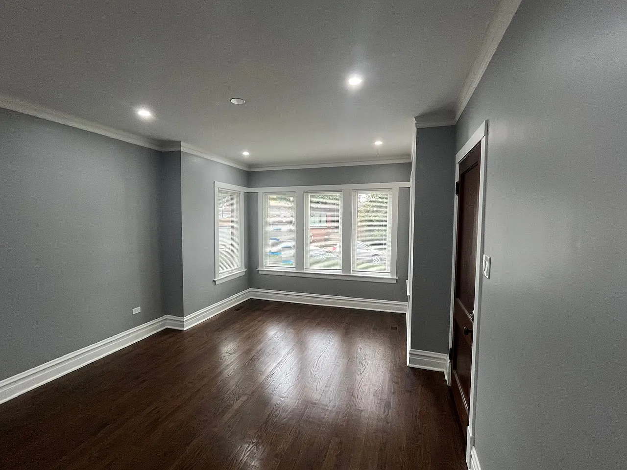 5 bed, 1800 sqft, $4,200 — Photo 3
