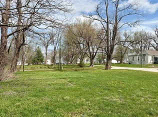 202 N Olive St, Albany, MO 64402