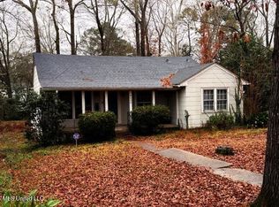 4535 Meadowridge Dr, Jackson, MS 39206