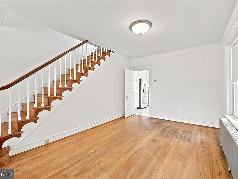 832 N Union St — Photo 5