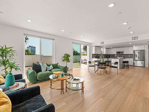 4th image of 1759 N Gower St #406