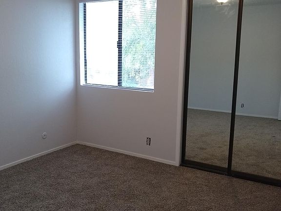 5th image of 6025 Halleck Pl #6025