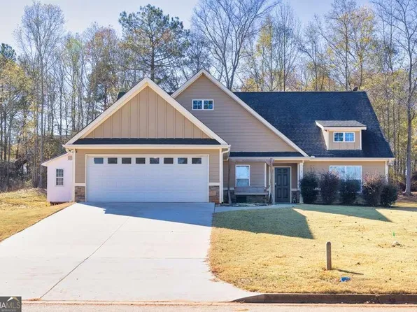 406 Belmont Park Dr, Commerce, GA 30529