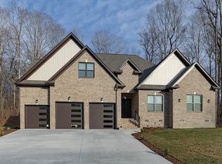 3802 Lyle Creek Dr NE, Conover, NC 28613
