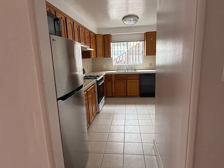 7137 Hawthorn Ave #3 — Photo 14