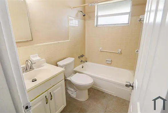 1750 SW 70th Way — Photo 13