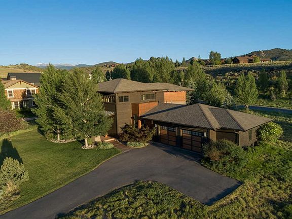 2nd image of 64 Thresher Ct