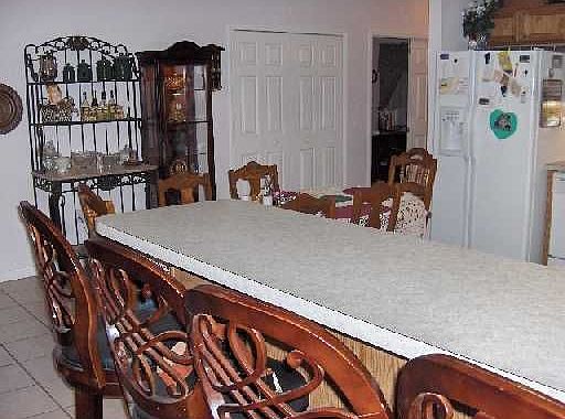 Breakfast bar