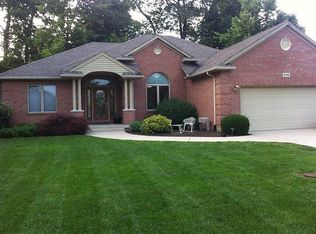 828 Shaney Ln, Brookville, OH 45309