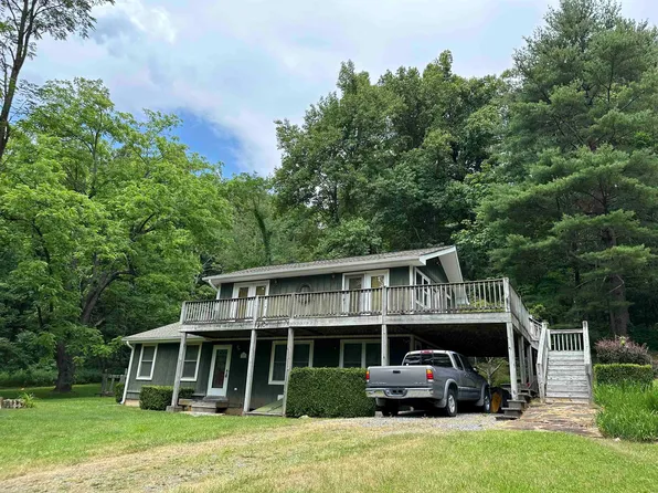 1053 Love Rd, Lyndhurst, VA 22952