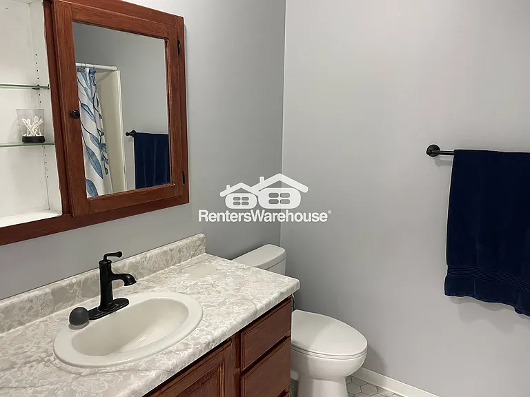 650 Willow St — Photo 11