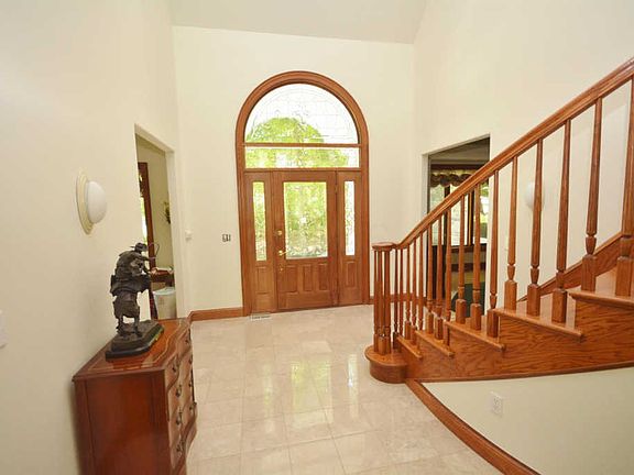 3rd image of 3365 Woodstone Dr