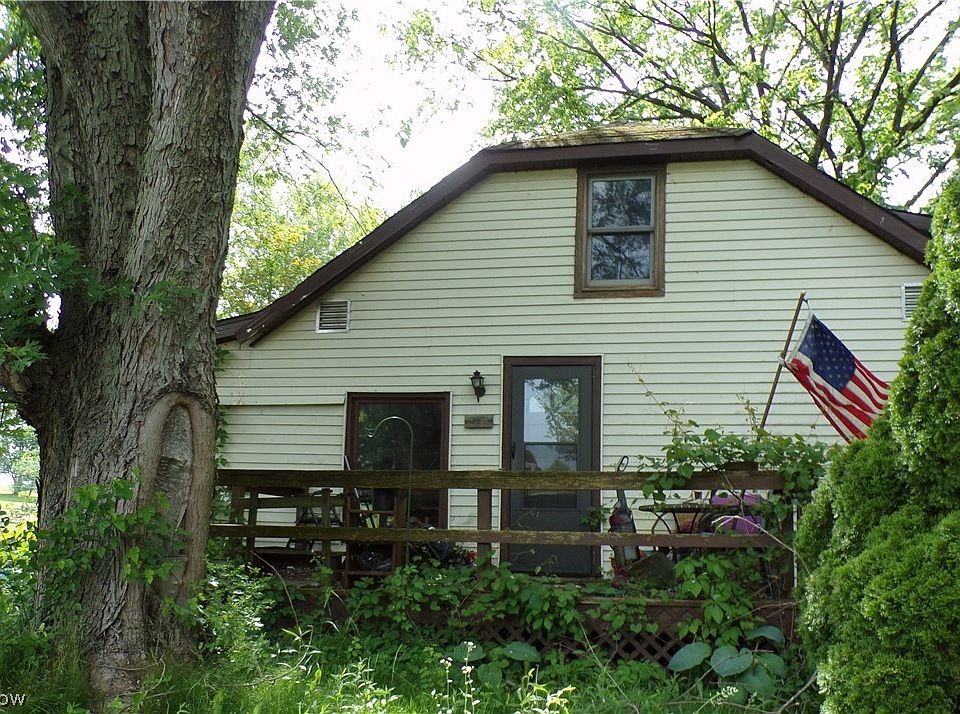1st image of 355 Porter Orchard Ln