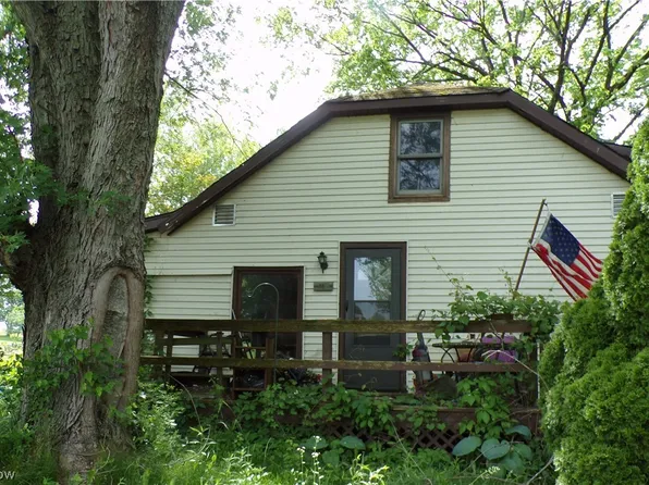 355 Porter Orchard Ln, Hopewell, OH 43746