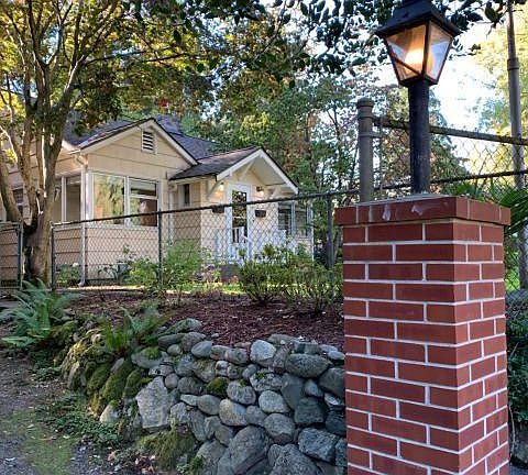 2nd image of 19601 Forest Park Dr NE