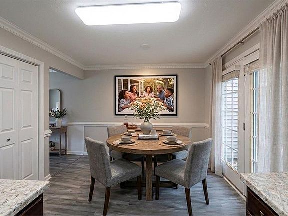 3rd image of 63 Colonial Way