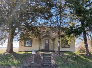 1786 Hutton Rd, Charleston, IL 61920