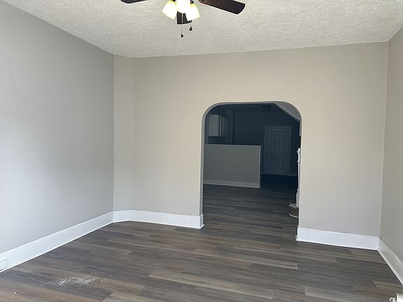4th image of 74 Schiller St #74