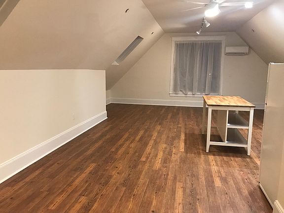 3rd image of 47 Depeyster St