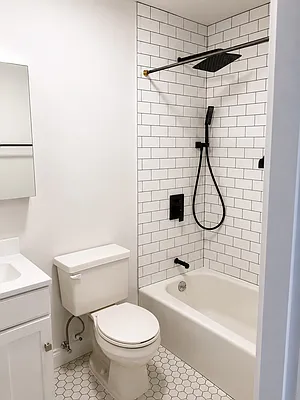Bathroom, photo 1