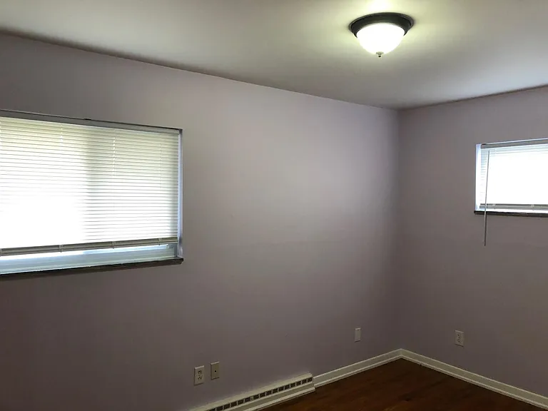 3933 Creek Rd — Photo 15