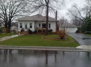 614 Main St W, Belle Plaine, MN 56011