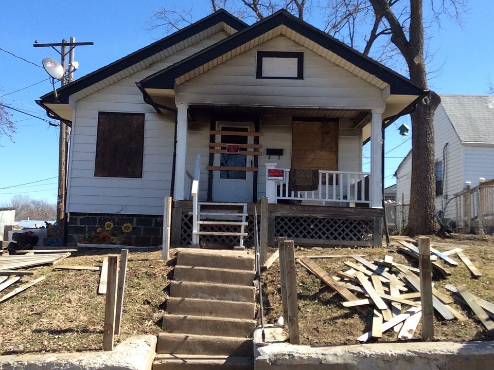 2nd image of 1211 Oakley Ave