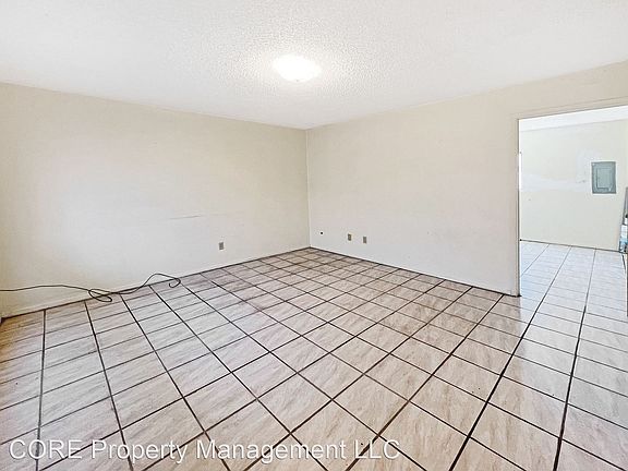 2nd image of 314 E Saint Anne Pl