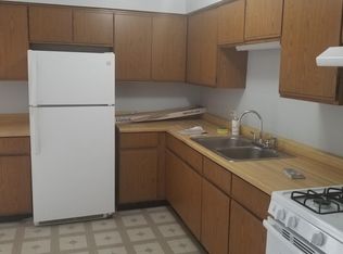 652 Childs St APT D, Wheaton, IL 60187