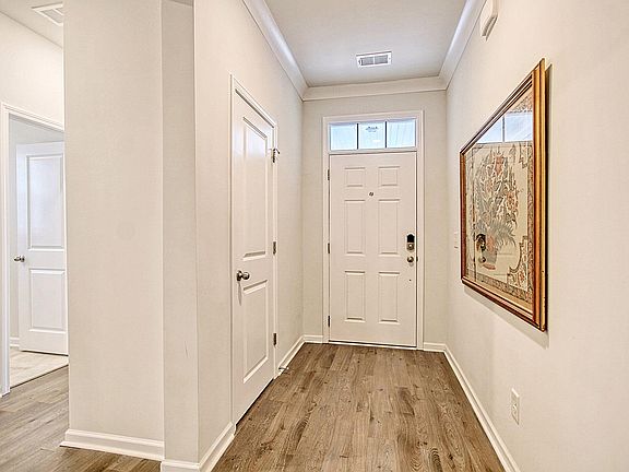 4th image of 1016 Mossy Rock Dr