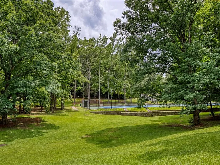 2700 Brook Park Way — Photo 5