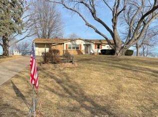 95 Crown Rd, Council Bluffs, IA 51503