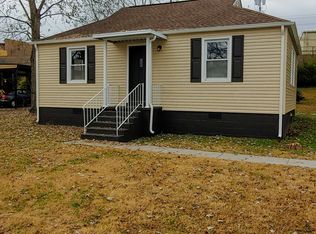 102 Woodmont Cir, Clinton, TN 37716