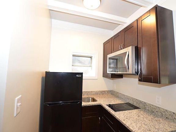 Granite counter tops and new cabinets