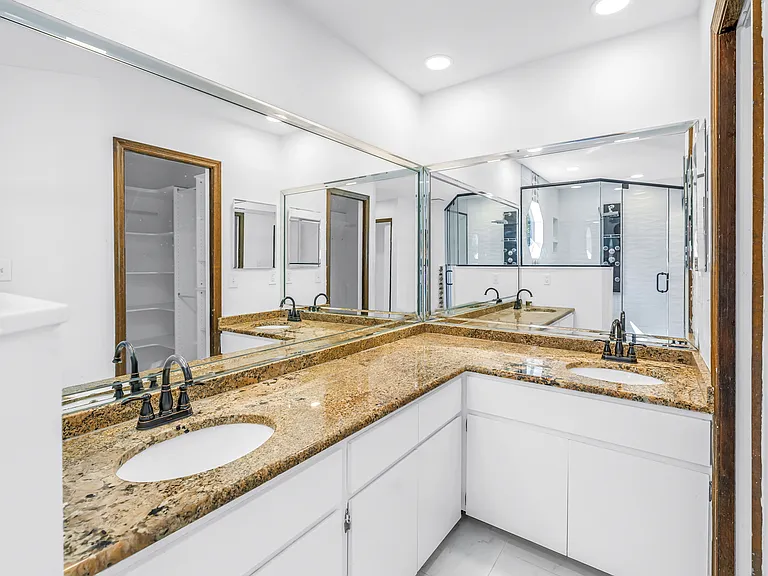 2789 Valencia Ln W — Photo 23