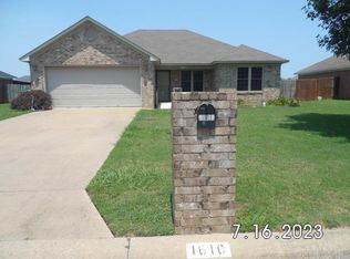 1610 Duke St, Conway, AR 72032