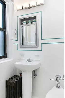 Sold by Sotheby's International Realty | media 8