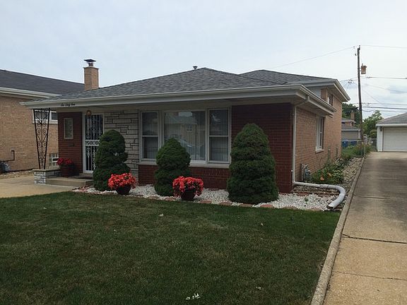 3rd image of 661 Saginaw Ave